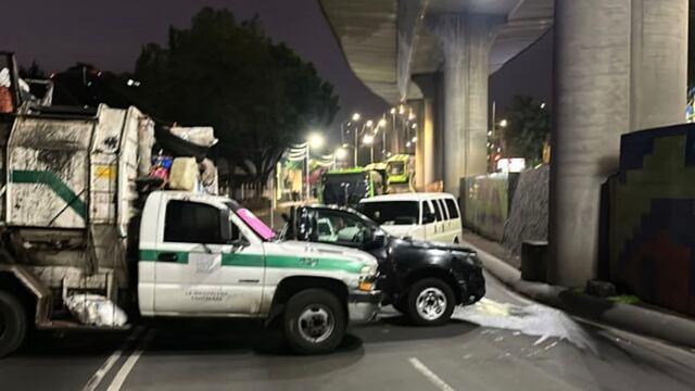 Trabajadores de limpia bloquean avenida Luis Cabrera en Magdalena Contreras hoy 31 de julio