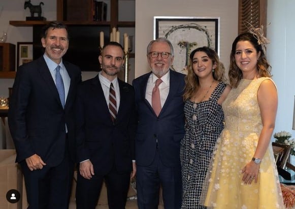 Hermanos López Dóriga.