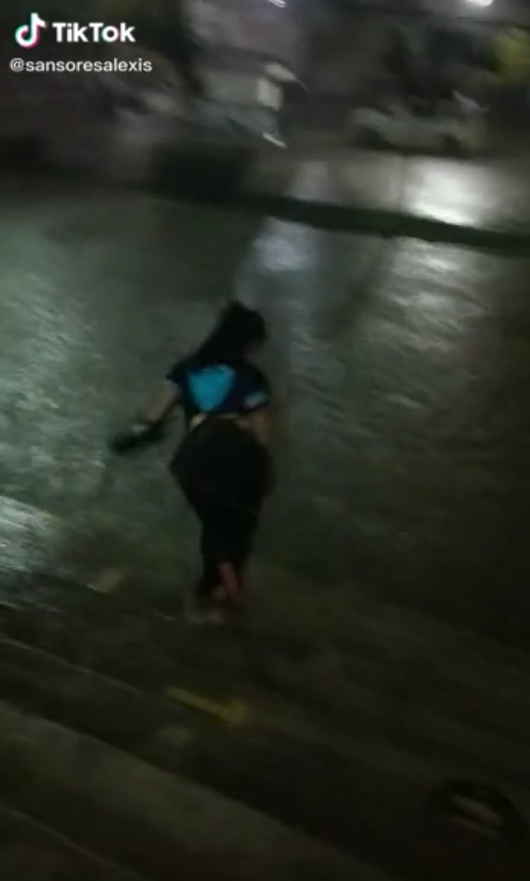 Esta novia es la descripción gráfica del "cuando te dice que tiene casa sola"