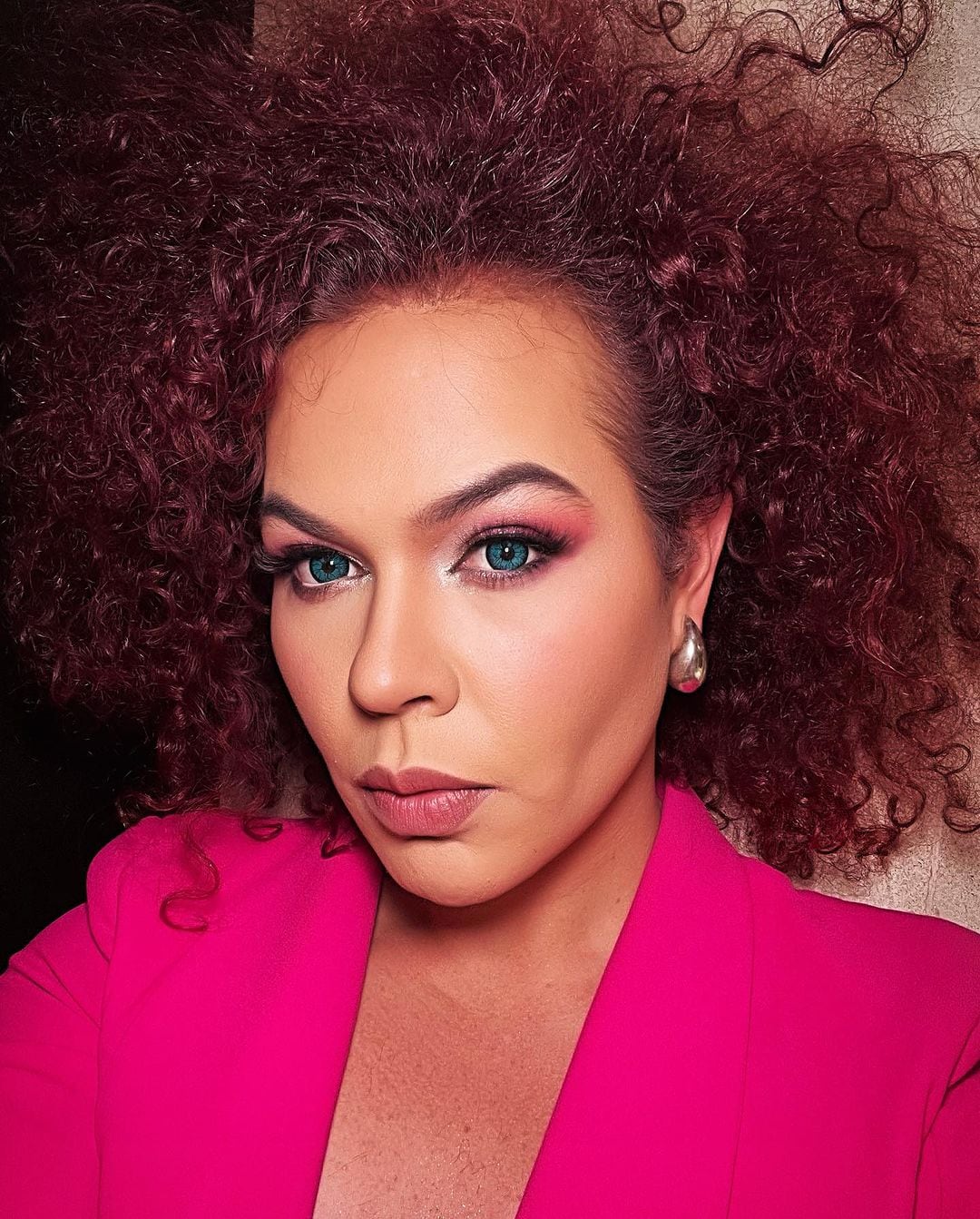 Alex Reyna, La señora de las Lomas, influencer.