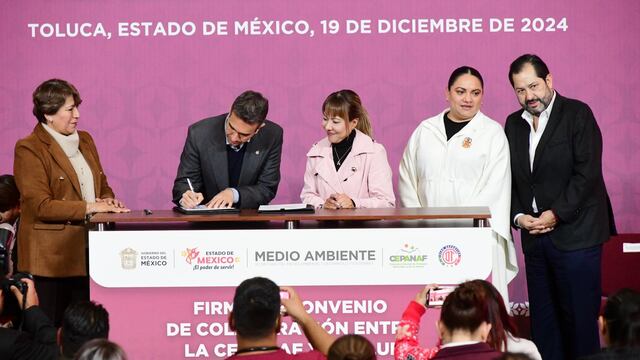 Delfina Gómez inicia colecta de amor por los animales