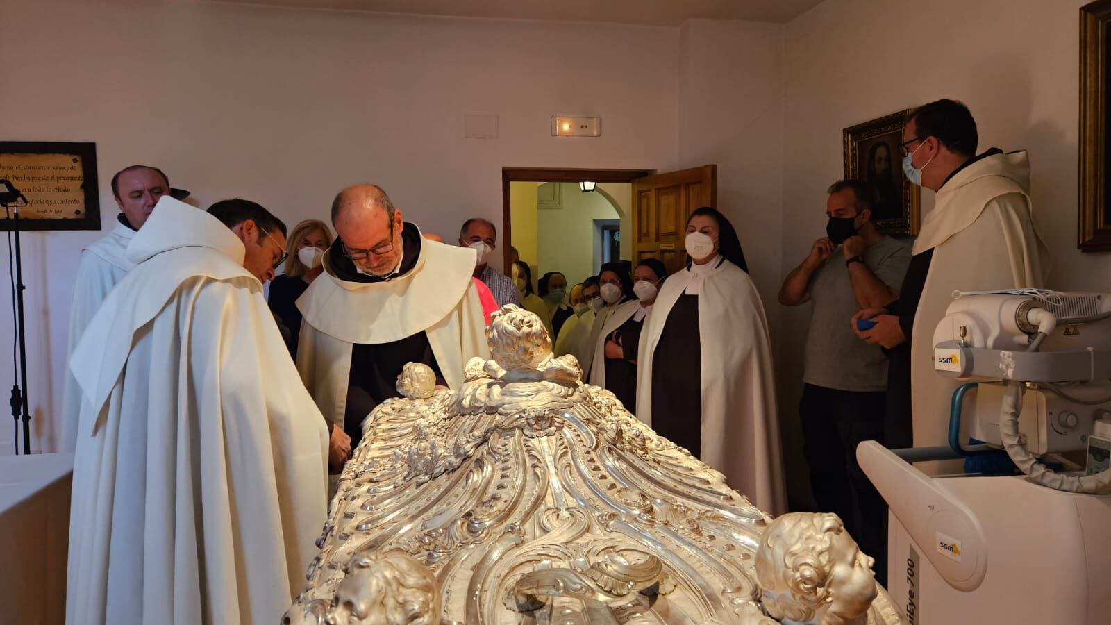 Sepulcro de Santa Teresa de Jésus