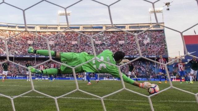 Sirigu atajó dos penales en dos minutos