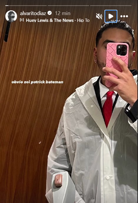 Los disfraces de Kenia Os y Álvaro Díaz los delataron, estaban juntos en una fiesta