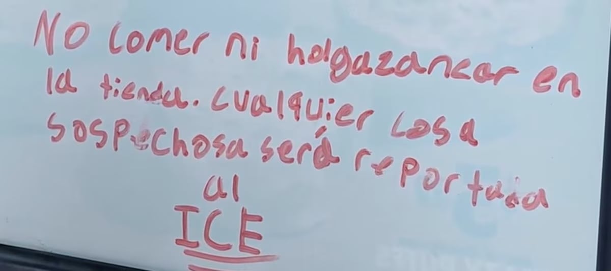 Mensaje en Little Caesars en Stone Mountain Highway.