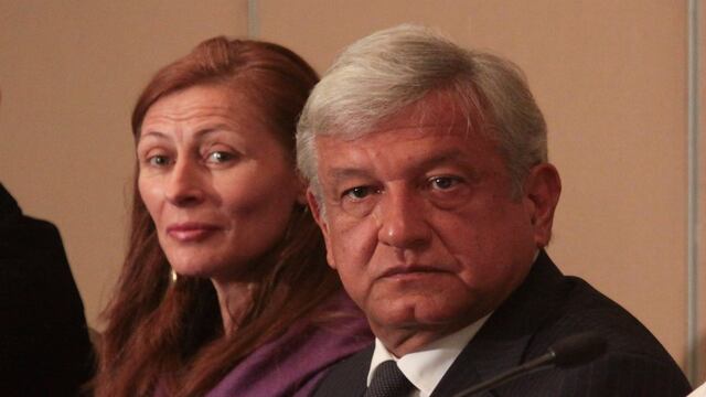 Tatiana Clouthier y Andrés Manuel López Obrador