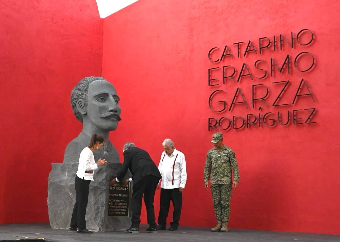 Estatua de Catarino Garza en Matamoros, Tamaulipas