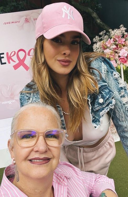 Gala Montes y su mamá Crista Monte