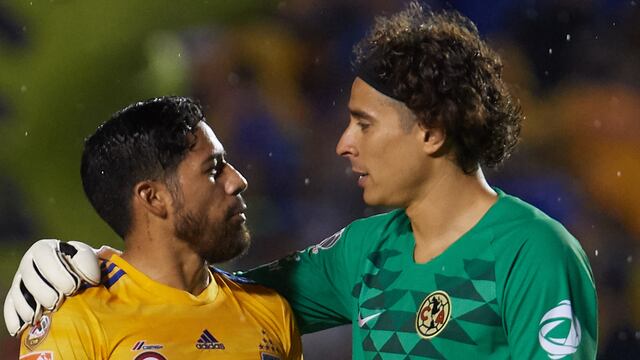 Javier Aquino y Guillermo Ochoa