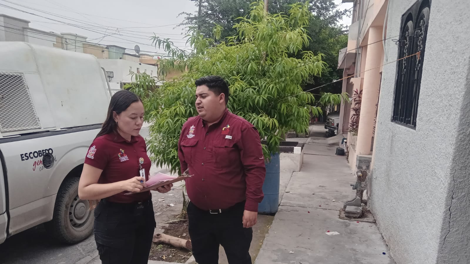 Detienen a hombre por presunto maltrato animal en Escobedo