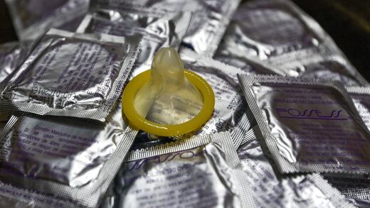 Cofepris alertó por condones falsificados: así puedes detectarlos