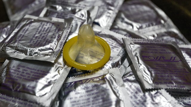 Cofepris alertó por condones falsificados: así puedes detectarlos