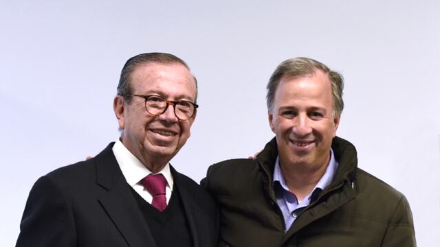 El autor del artículo, priista con 50 años de trayectoria, con su amigo el ex candidato presidencial del PRI, José A. Meade, que no milita en ese partido