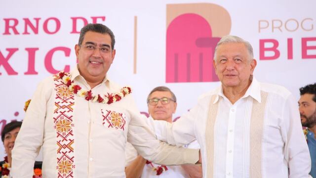 AMLO DA LA CARA POR PUEBLA: APOYA A SU GOBERNADOR SERGIO SALOMÓN CÉSPEDES