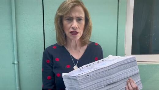 Elena Chávez acusa persecución de Ernestina Godoy por El Rey del Cash; enfrenta demanda por la muerte de 14 perritos