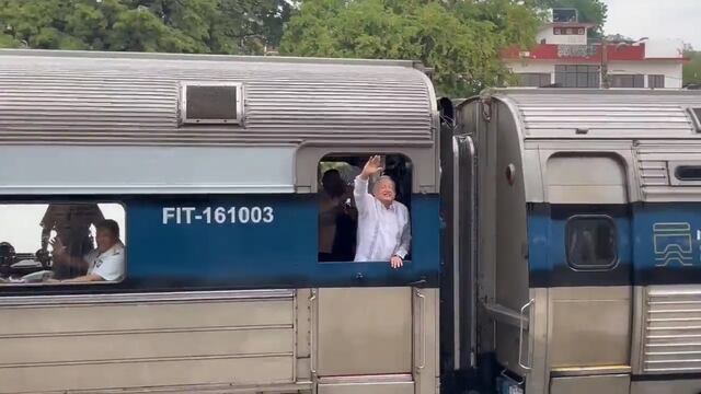 AMLO realiza recorrido de supervisión a bordo del Tren Transístmico