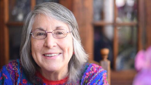 Julieta Fierro Gossman se pronuncia por Sistema Solar de los libros de la SEP