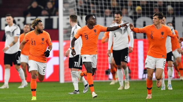 Holanda rescató un empate ante Alemania