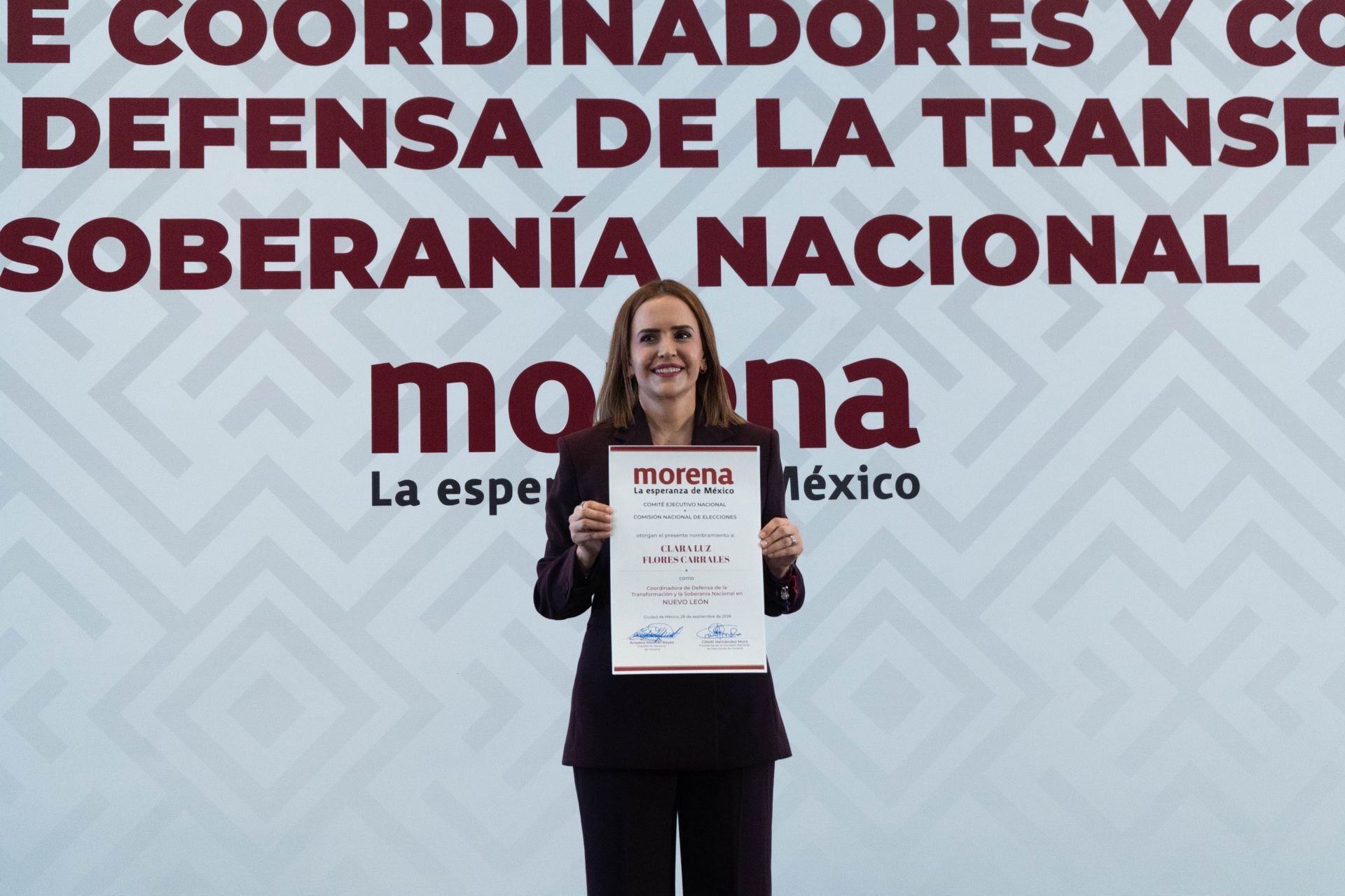 Clara Luz Flores Carrales tomó protesta como coordinadora estatal para la Defensa de la Transformación y la Soberanía Nacional de Nuevo León