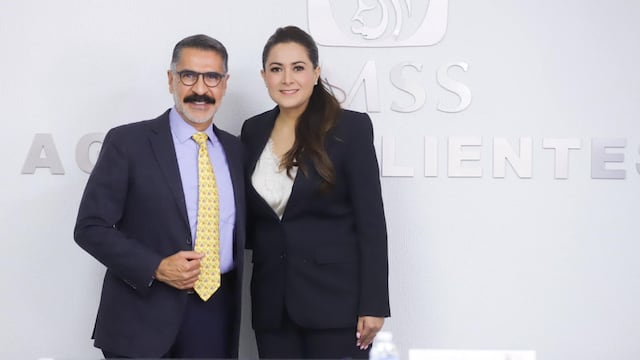 Tere Jiménez en reunión con el IMSS