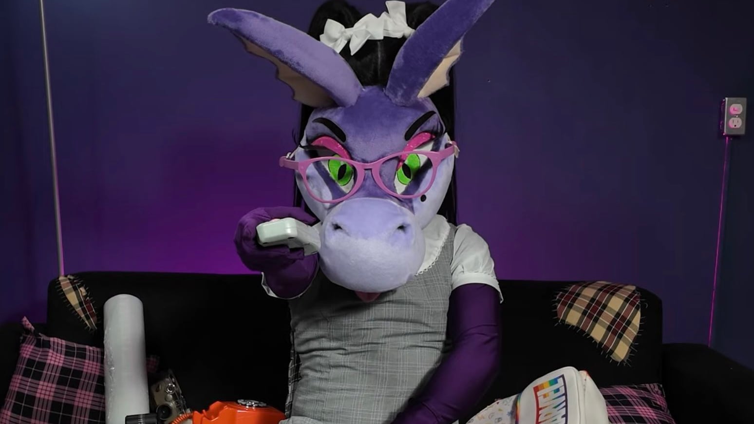 Turbulence presenta a la dragona que reemplazará a Burrita Burrona