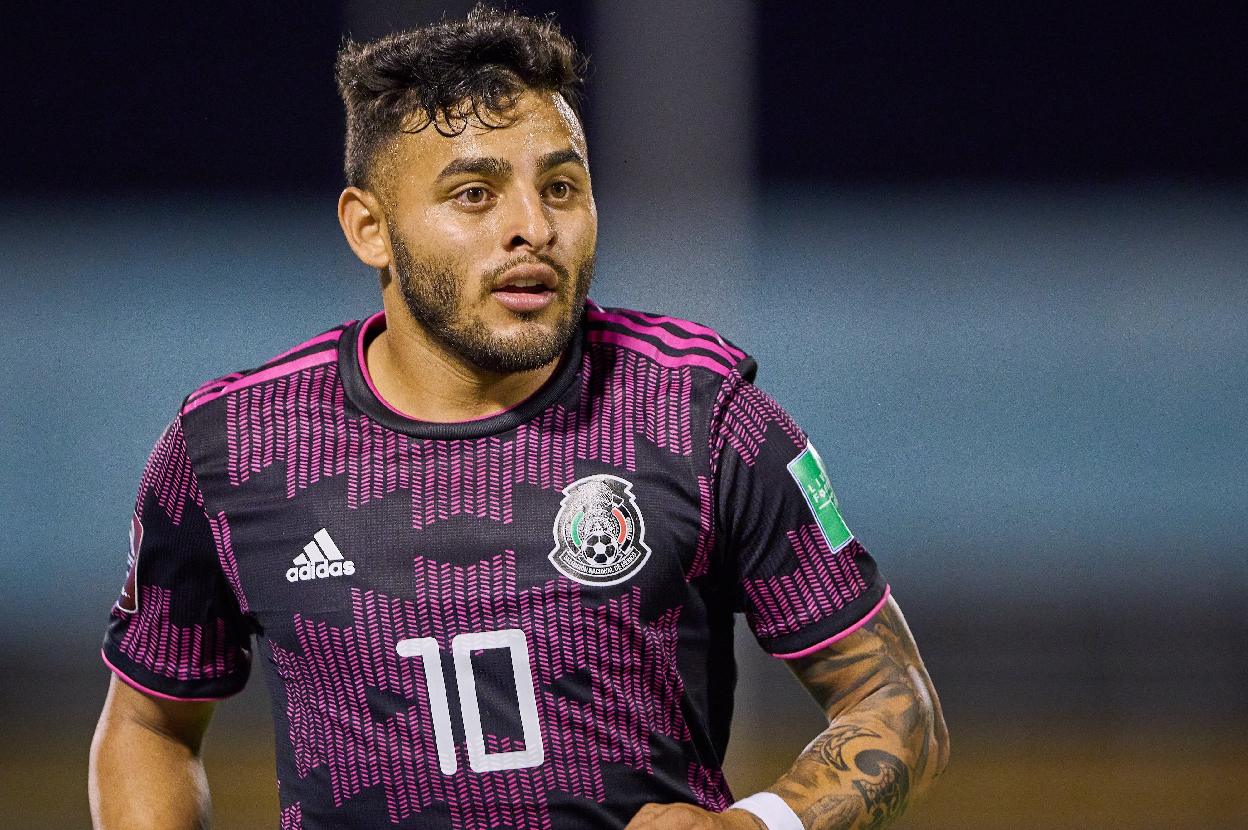 Alexis Vega anotó el gol del triunfo de México ante Jamaica