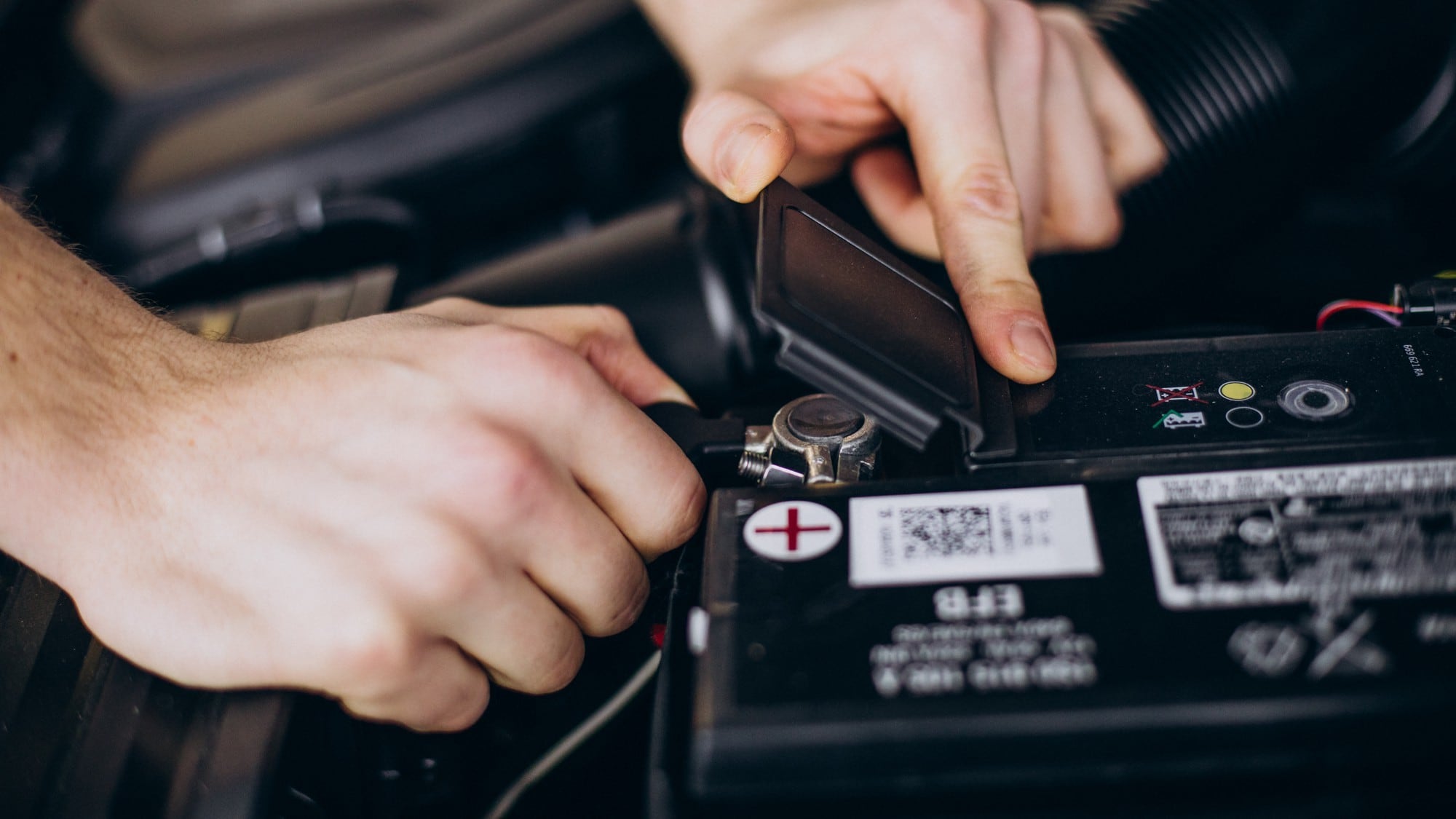 Batería vieja del automóvil