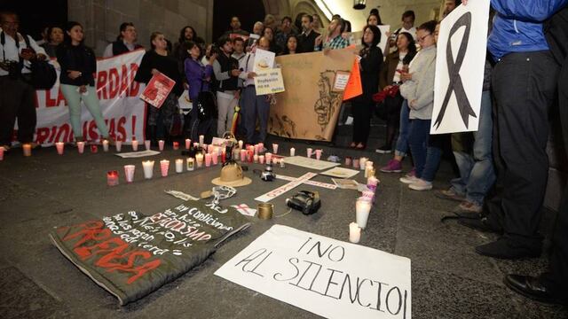 Manifestación de periodistas por violencia contra el gremio