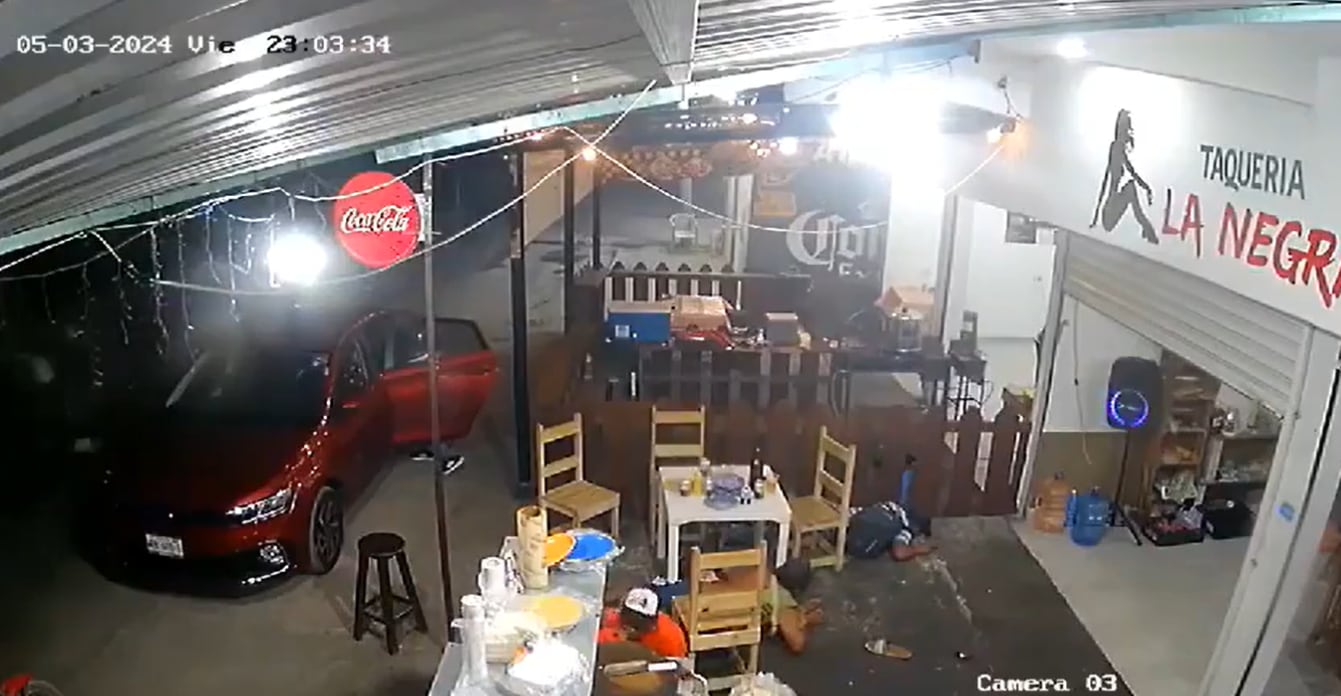Se desata balacera en taquería de Tabasco