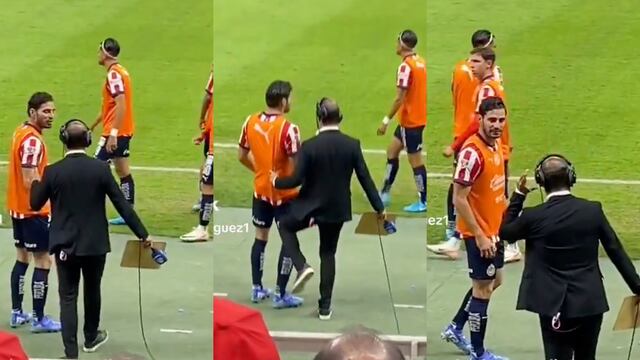 Pollo Briseño intercambia información con reportero.