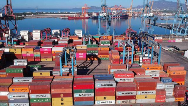 Aduana de Manzanillo registra 2 bloqueos en una semana; trabajadores sufren abusos