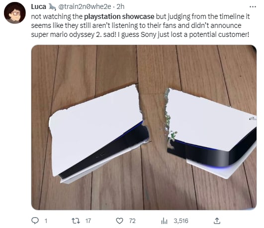 Memes a PlayStation por copión