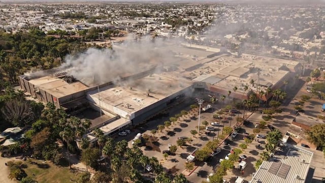 Incendio en Plaza Fiesta Las Palmas