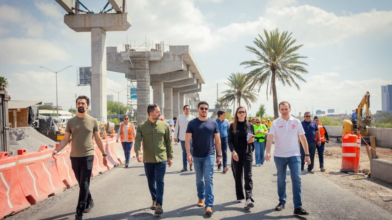 Samuel García y Mariana Rodríguez arrancan arborización en Parque Lineal de Constitución