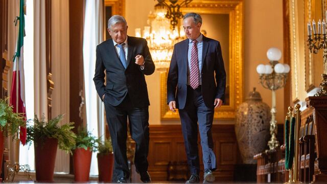 AMLO y Hugo López Gatell.