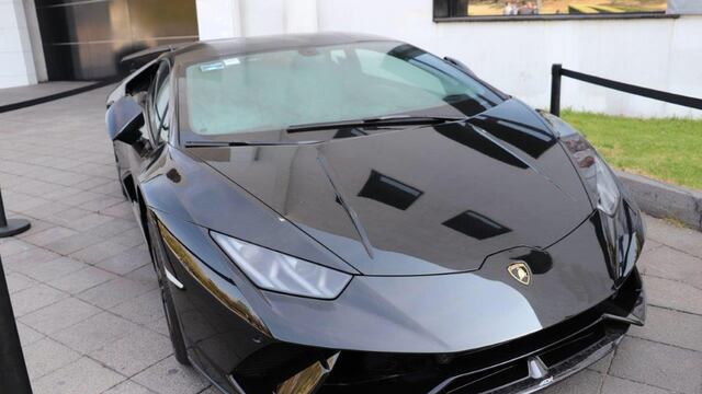 El vehículo fue el más disputado en la subasta