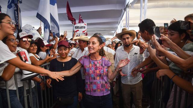 Claudia Sheinbaum, aspirante a coordinadora aspirante a coordinadora nacional de los comités de defensa de la Cuarta Transformación, durante su asamblea informativa realizada en un Centro de Convenciones ubicado en Acapulco