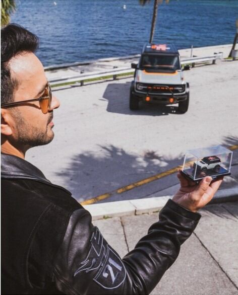 Réplica del auto de Luis Fonsi
