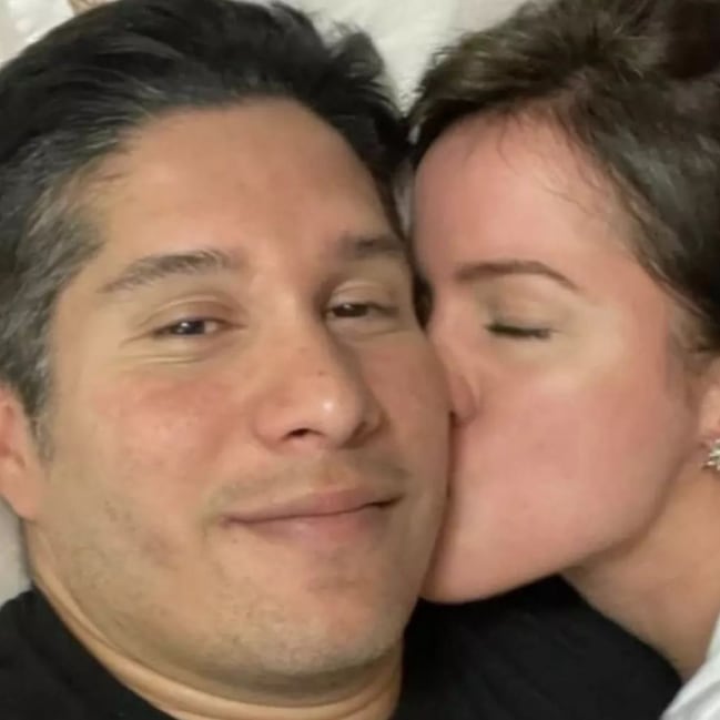 Chyno Miranda con su novia Astrid