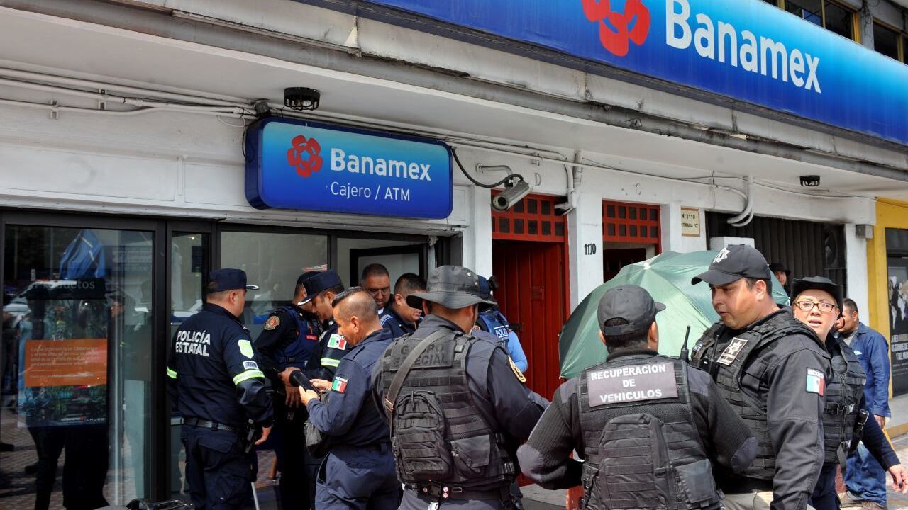 Banamex tiene un valor superior a los 245 mil mdp; Banorte, Santander, Scotiabank e Inbursa estarían interesados en comprar