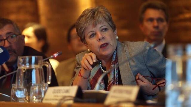 Alicia Bárcena se reúne con familiares de Carlos Aranda Burgois