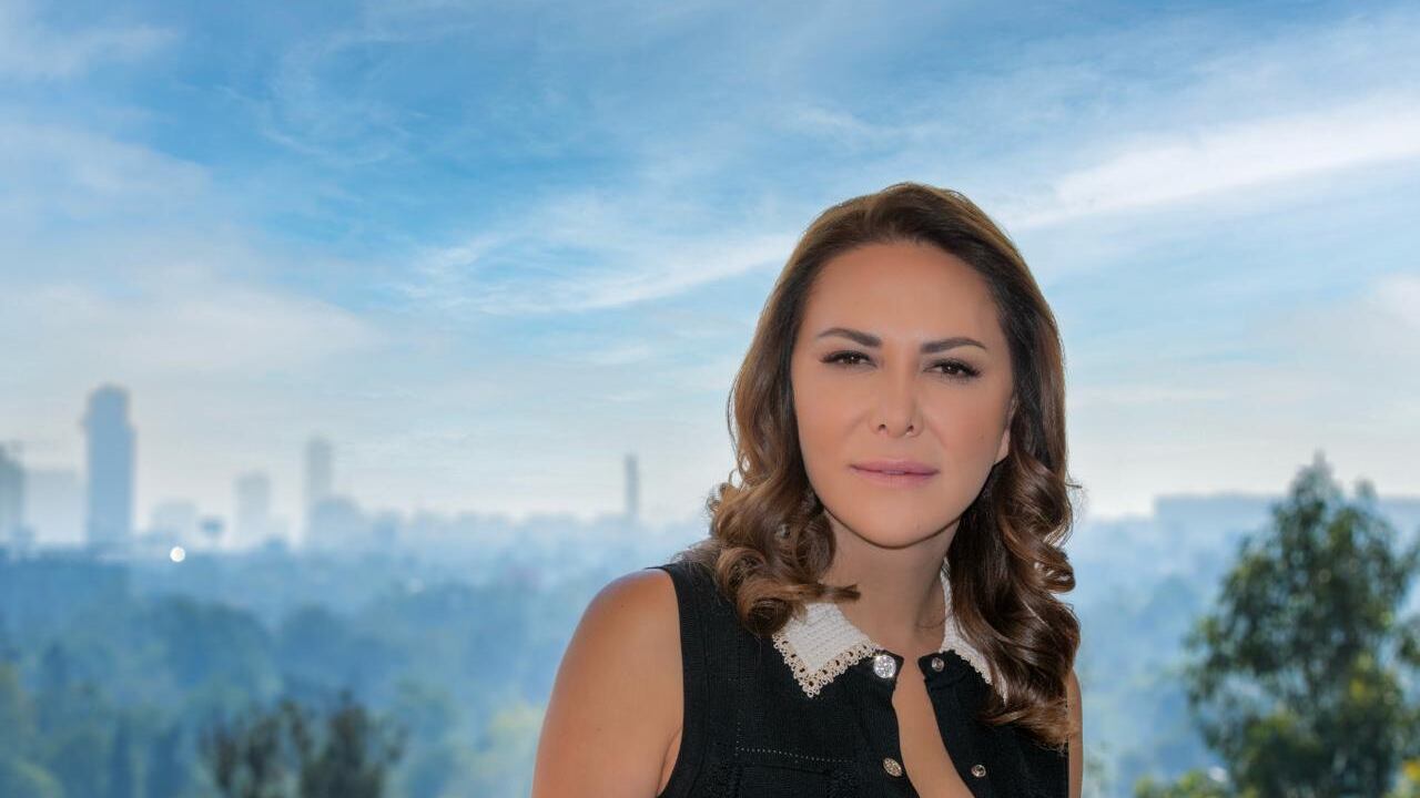 Especialistas advierten sobre aumento en violencia digital contra mujeres con IA y anonimato en línea