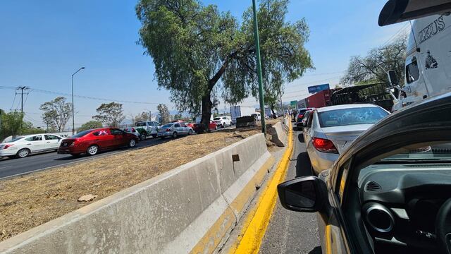 ¿Qué pasa en la autopista México-Querétaro? Manifestantes realizan bloqueo a la altura de Koblenz en Cuautitlán Izcalli, dirección CDMX