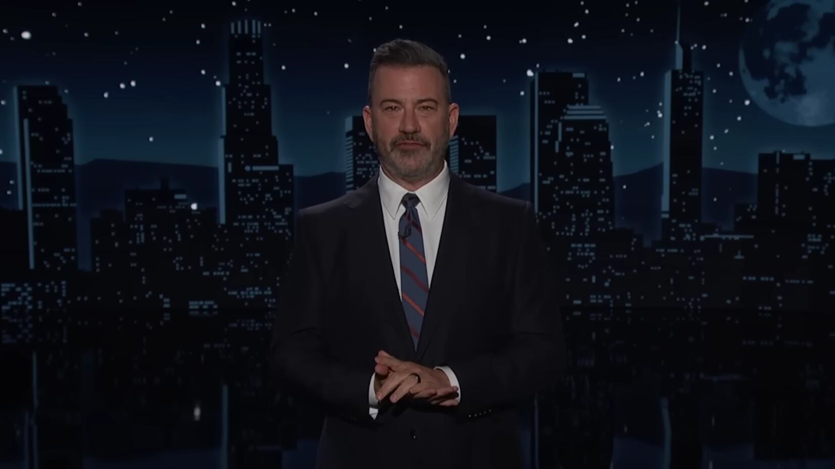 Trump se burla y celebra la cancelación del programa de Jimmy Kimmel