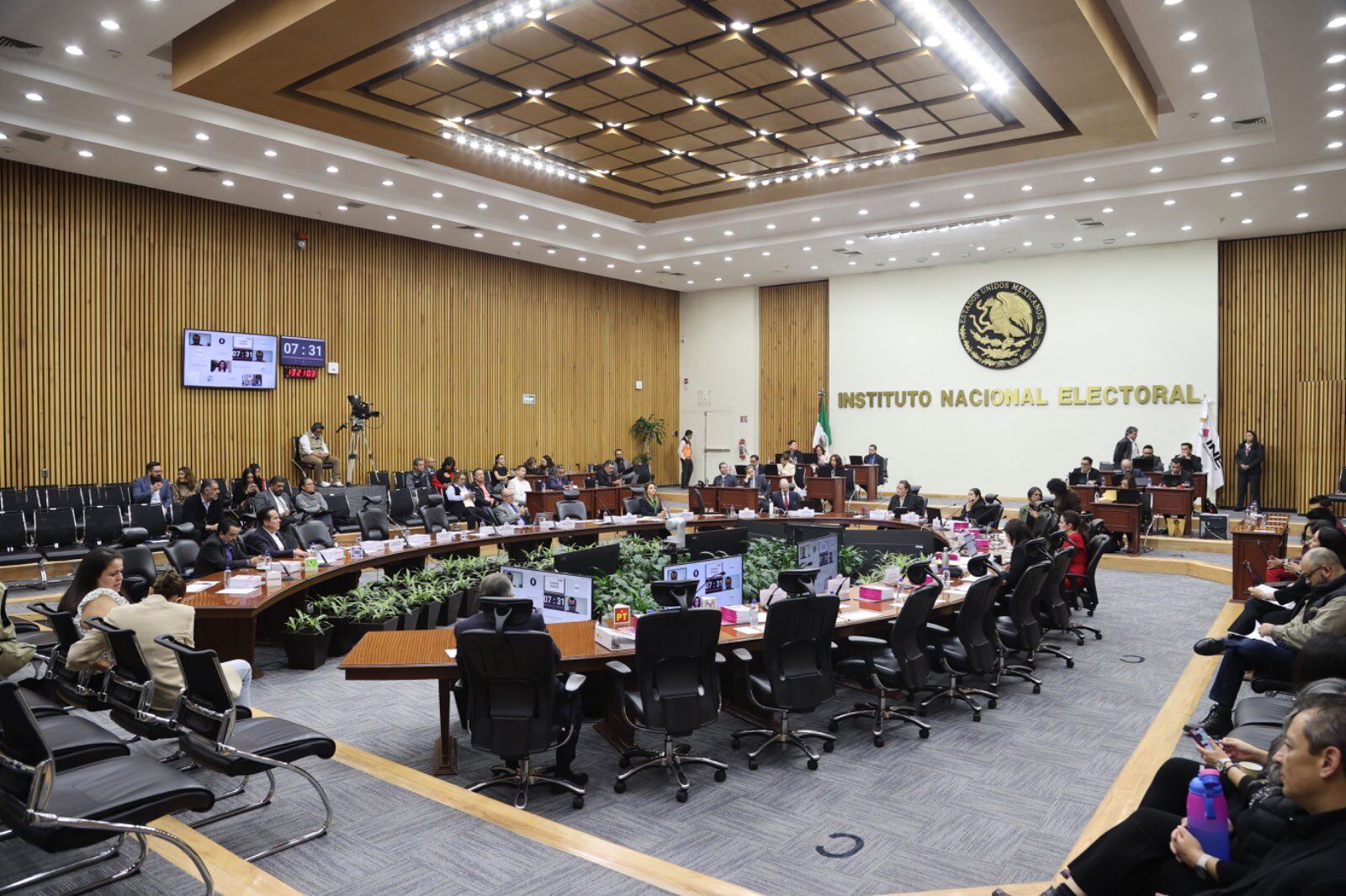 INE pausa discusión del presupuesto de elección del Poder Judicial