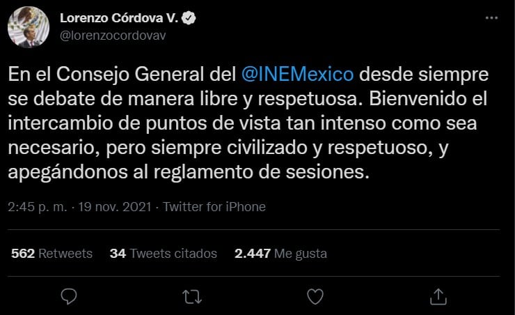 Tweet Lorenzo Córdova