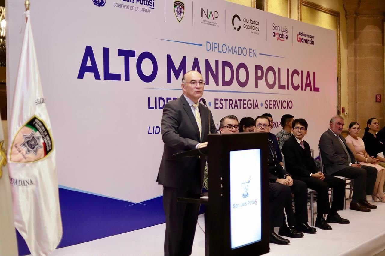 Enrique Galindo impulsa profesionalización policial con diplomado nacional en San Luis Potosí.