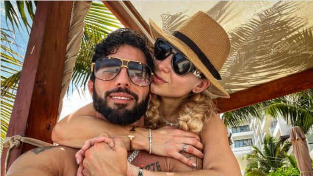 Poncho de Nigris y Marcela Mistral demuestran su amor en la playa