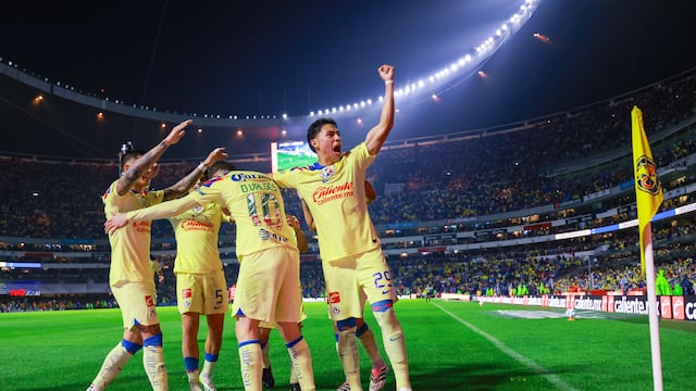 Diego Valdés celebra el tercer gol del Club América
