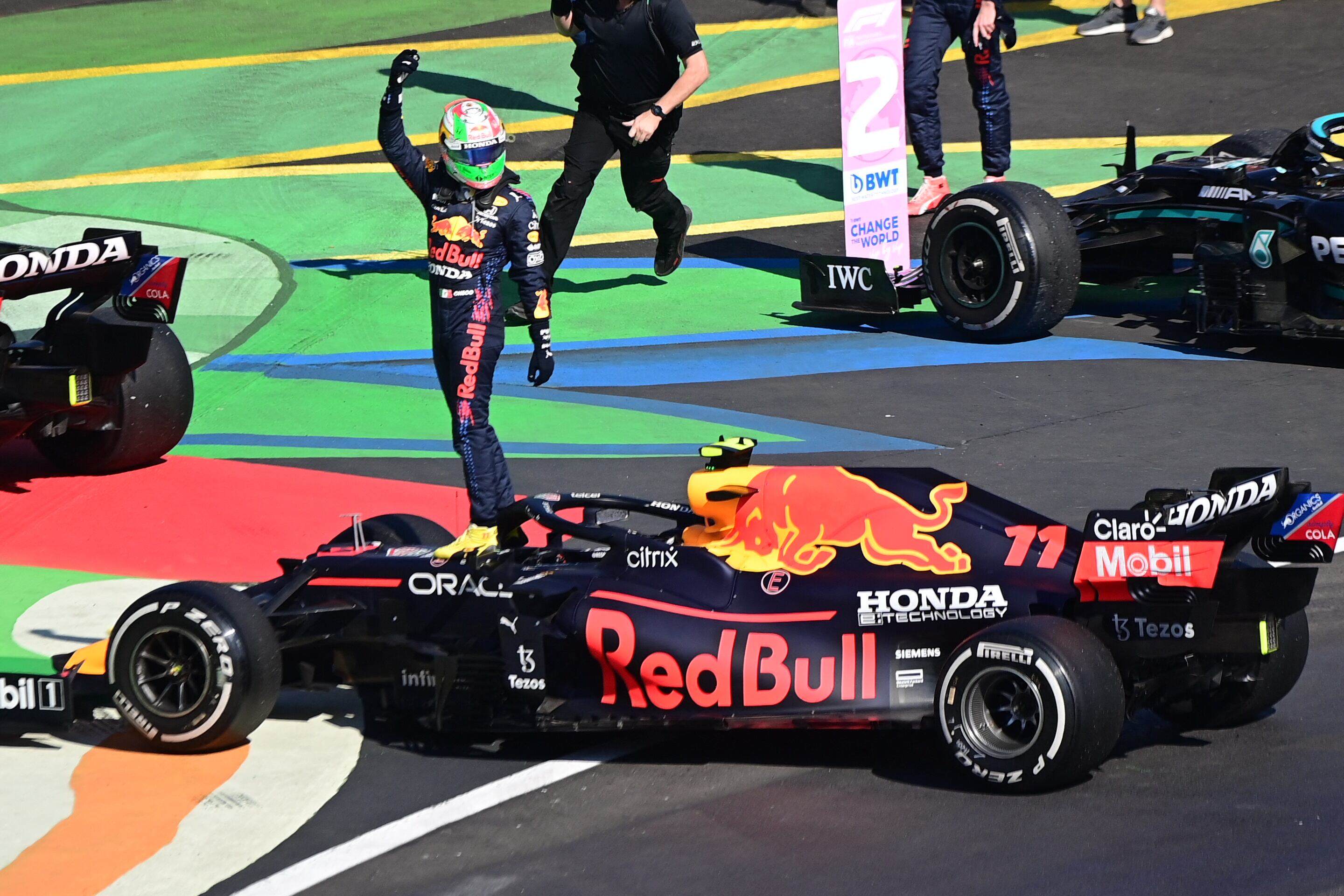 Checo Pérez terminó tercero en el Gran Premio de México